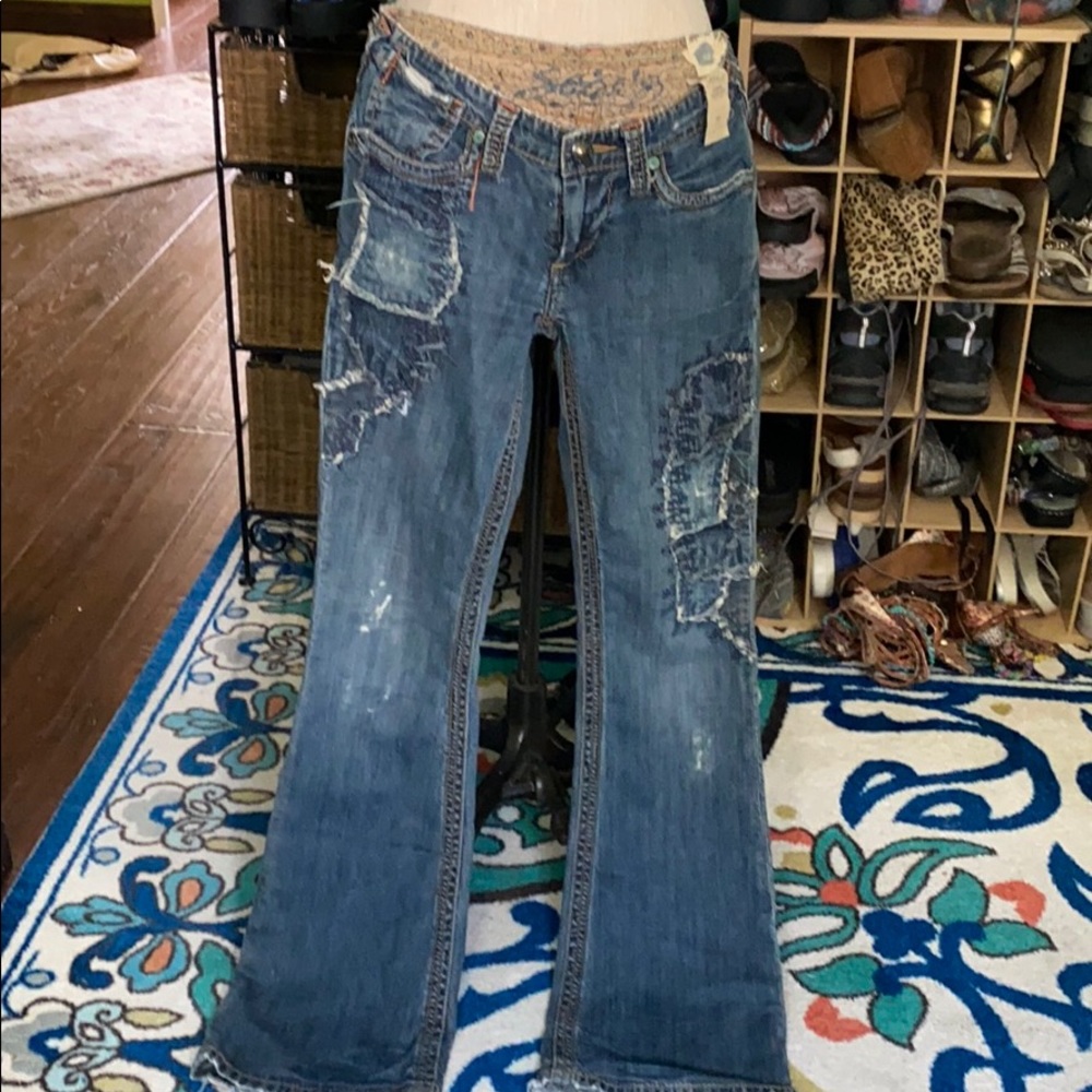 Stitches “Sioux” style 100% cotton jeans.
